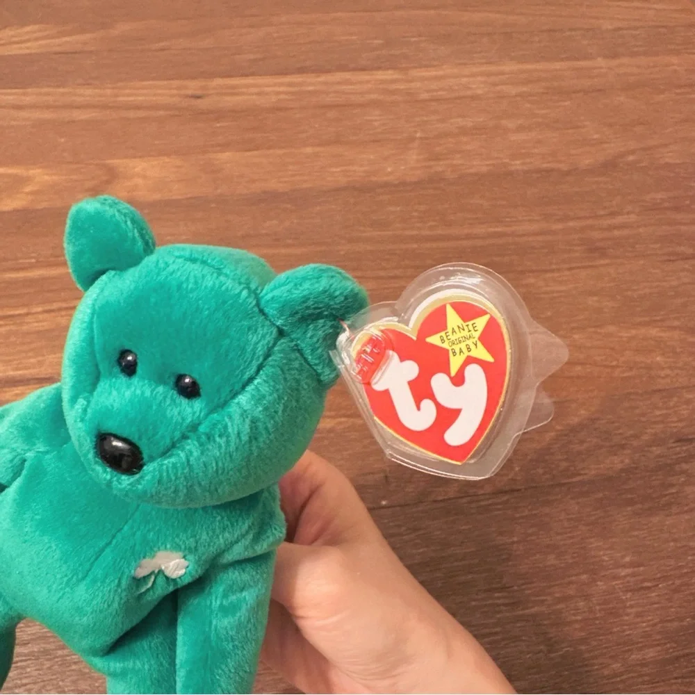 Ty Beanie Baby “Erin” the Irish Bear 1997 – 5th Gen Hang Tag – PE Pellets KR Tag